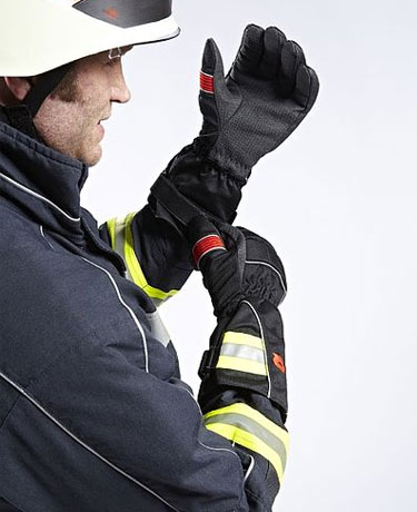 FIREFIGHTING GLOVES